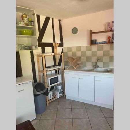 Appartement Joli petit studio en plein coeur centre ville à Méru Extérieur photo